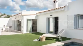 Pareado con 4 dormitorios en venta en Bendinat