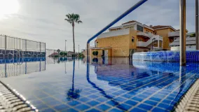 Apartamento planta baja en venta en Los Cristianos con 2 dormitorios