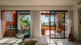4 bedrooms Nueva Andalucia duplex penthouse for sale