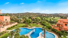 Buy Elviria duplex with 3 bedrooms
