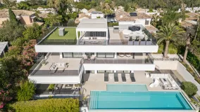 Comprar villa en Nueva Andalucia de 5 dormitorios