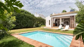 For sale villa in Isdabe