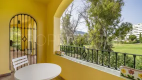 Se vende apartamento con 2 dormitorios en Guadalmina Alta