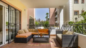 Comprar apartamento planta baja de 3 dormitorios en River Garden