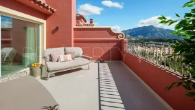 Comprar atico duplex de 2 dormitorios en Monte Halcones