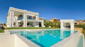 For sale 5 bedrooms villa in Los Flamingos