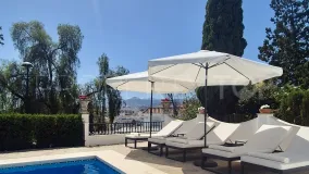 Comprar villa de 3 dormitorios en La Campana