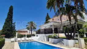 Comprar villa de 3 dormitorios en La Campana