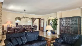 Comprar villa de 3 dormitorios en La Campana