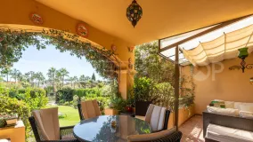Buy town house with 4 bedrooms in La Alzambra