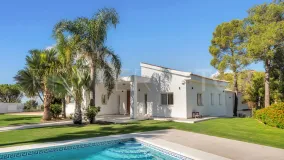 Villa for sale in El Madroñal