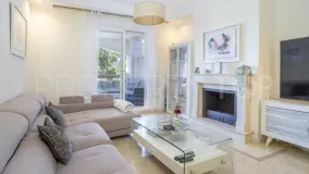 Apartamento planta baja a la venta de 2 dormitorios en Aloha Royal