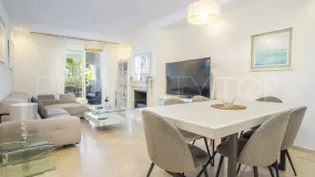Apartamento planta baja a la venta de 2 dormitorios en Aloha Royal