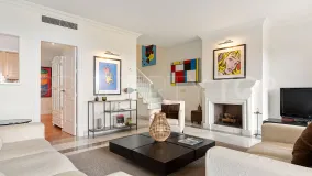 Town house in Monte Halcones for sale