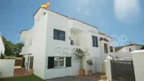 Se vende pareado en Añoreta Golf de 4 dormitorios