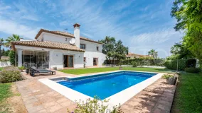 For sale villa in Zona B