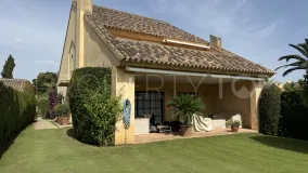 For sale 5 bedrooms town house in Los Granados