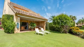 Town house for sale in Los Granados with 5 bedrooms