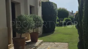 For sale 5 bedrooms town house in Los Granados