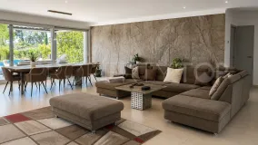 Se vende villa con 5 dormitorios en Reyes y Reinas