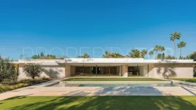 For sale Kings & Queens villa