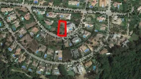 For sale plot in Zona F