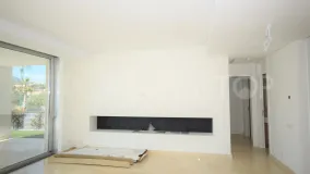 Buy Marbella City villa with 5 bedrooms