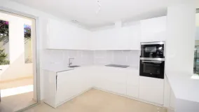 Buy Marbella City villa with 5 bedrooms