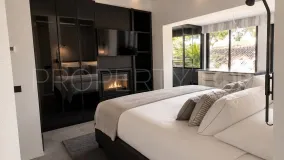 4 bedrooms Nueva Andalucia villa for sale