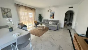 Apartamento a la venta con 2 dormitorios en Marbella - Puerto Banus