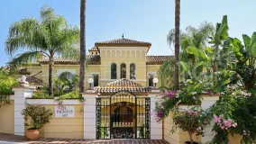 5 bedrooms villa for sale in El Paraiso