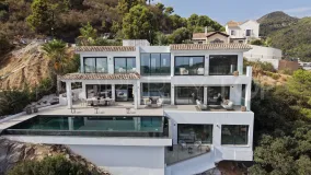 For sale Monte Mayor villa with 5 bedrooms
