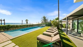 For sale villa in New Golden Mile