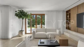 Duplex for sale in Nueva Andalucia