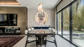For sale villa with 5 bedrooms in Marbella Golden Mile