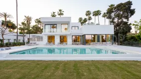 Villa for sale in New Golden Mile with 4 bedrooms