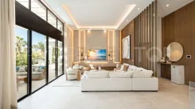 For sale Nueva Andalucia 4 bedrooms villa