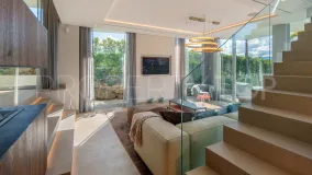 For sale Nueva Andalucia villa with 4 bedrooms
