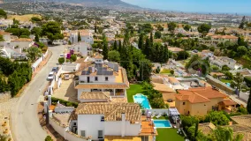 Villa con 4 dormitorios en venta en Cerros del Aguila