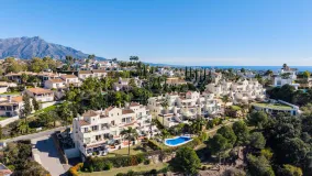 For sale Benahavis apartment with 3 bedrooms