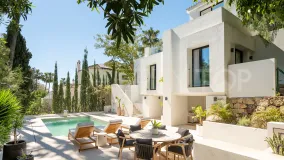 Villa for sale in Los Naranjos Hill Club with 6 bedrooms
