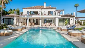 Nueva Andalucia, villa en venta con 5 dormitorios