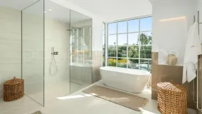 Comprar villa en Nueva Andalucia con 5 dormitorios