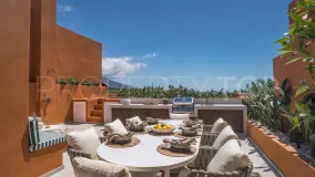 Atico duplex en venta en Nueva Andalucia con 4 dormitorios