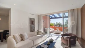 Atico duplex en venta en Nueva Andalucia con 4 dormitorios