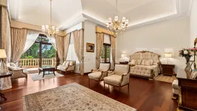 For sale Guadalmina Baja villa with 8 bedrooms