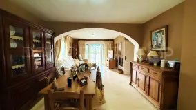 For sale ground floor apartment in Nueva Andalucia