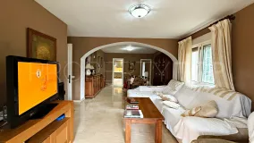 For sale ground floor apartment in Nueva Andalucia