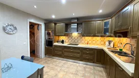 For sale ground floor apartment in Nueva Andalucia