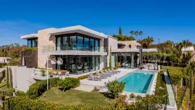 Villa en venta con 8 dormitorios en La Quinta